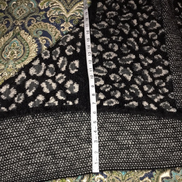 Fashion Apparel Eyelash Leopard Vest - Picture 7 of 8